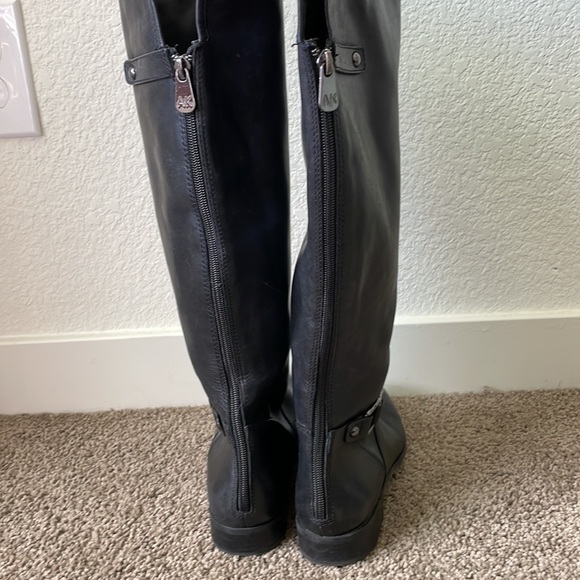 Anne Klein Black boots - Picture 2 of 7